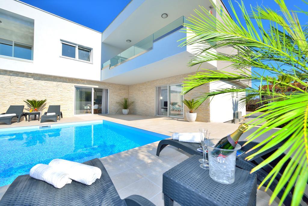 Luxury Apartments Marija Сукошан Екстер'єр фото